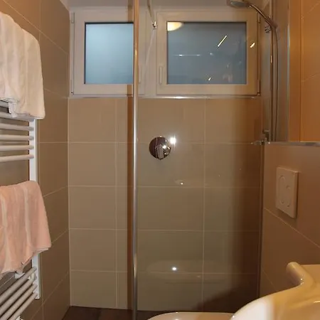 Haus Falch Guest house *