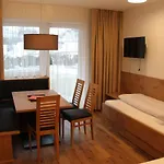 Haus Falch Gæstehus 3*