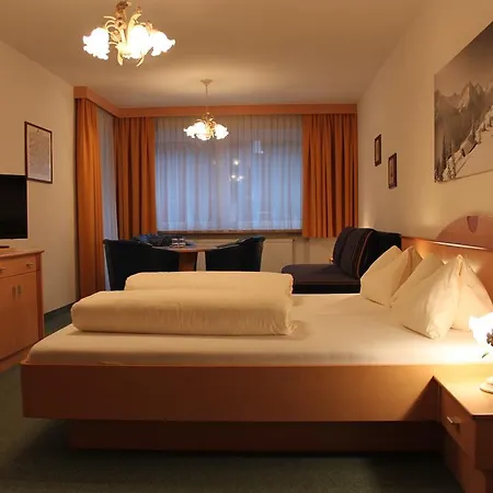 Гостевой дом Haus Falch Санкт-Антон-ам-Арльберг