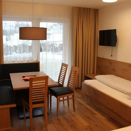 Haus Falch Гостевой дом 3*
