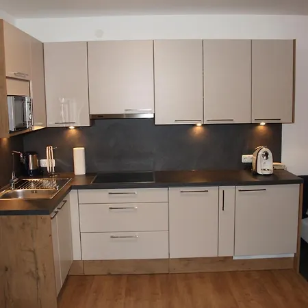 Haus Falch ゲストハウス サンクト・アントン・アム・アールベルク